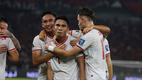 FOTO: Sejarah Baru! Indonesia Taklukan Arab Saudi, Bikin GBK Membara