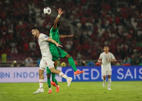 FOTO: Sejarah Baru! Indonesia Taklukan Arab Saudi, Bikin GBK Membara