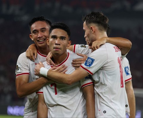 ⁠FOTO: Magis Jersey Putih Pemain Timnas Indonesia, Peluang Tampil di Piala Dunia Masih Terbuka