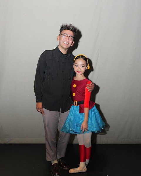 7 Potret Thalia Anak Sarwendah dan Ruben Onsu Perform Balet, Wajah Bermakeup Cantik Manglingi