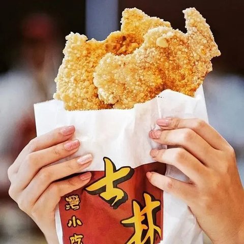 Cumi goreng cabai kering (Dok.Instagram/@https://www.instagram.com/p/BpY0DJuBUxX/?tagged=cumikrispi/Komarudin)