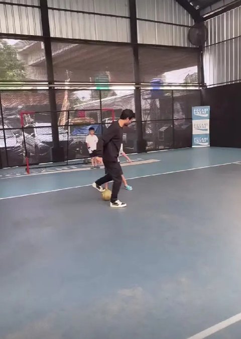 Nathan Tjoe-A-On main ke Andara (Foto: Instagram @raffinagita17)