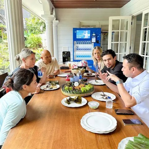 Nathan Tjoe-A-On main ke Andara (Foto: Instagram @raffinagita17)