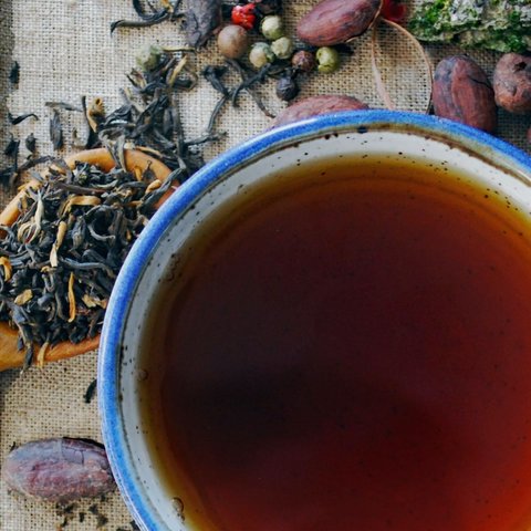 Bandrek adalah minuman hangat yang pas dan lezat untuk menghangatkan tubuh di malam yang dingin.