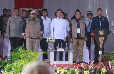 FOTO: Momen Wapres Gibran Pimpin Apel Siaga Pengawasan Pilkada 2024, Minta Bawaslu Tegas dan Adil