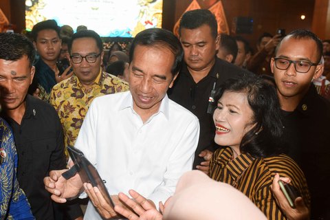 FOTO: Momen Jokowi Turun Gunung di Pilkada Jakarta, Blak-blakan Minta Paguyuban Pujakesuma Menangkan RK-Suswono