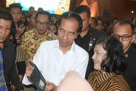 FOTO: Momen Jokowi Turun Gunung di Pilkada Jakarta, Blak-blakan Minta Paguyuban Pujakesuma Menangkan RK-Suswono