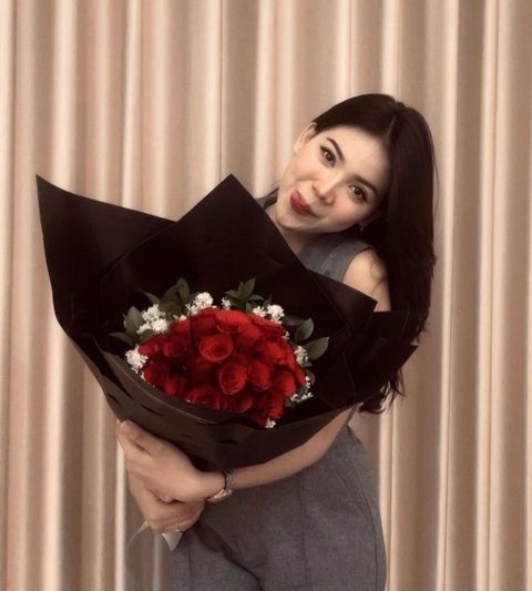 Profil dan Biodata Dinda Teratu, Penyanyi Dangdut yang Viral dengan Lagu 'Gara-Gara Sebotol'