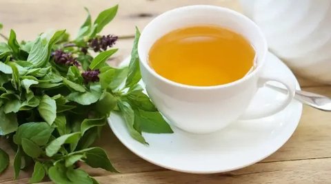 Daun Kemangi atau Thai Basil (Credit: Shutterstock/Evy Alisha)
