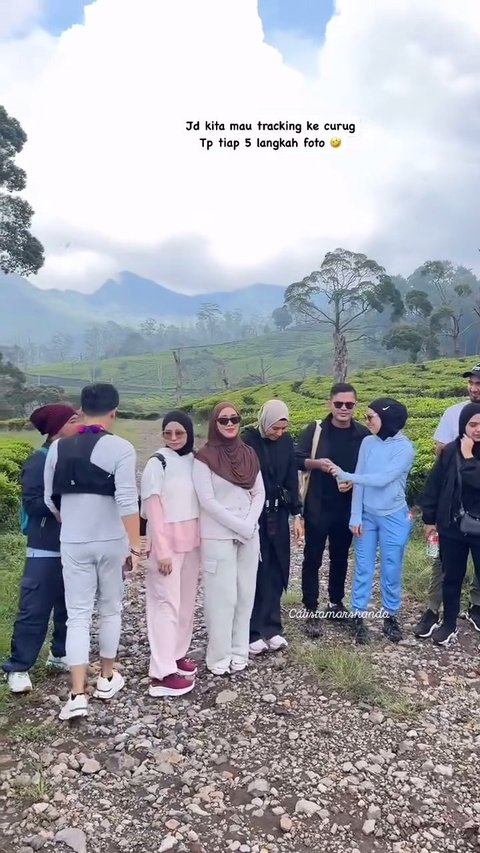 Sederet Keromantisan Irish Bella dan Haldy Sabri Liburan Bareng Sahabat, Makin Mesra - Lengket Satu Sama Lain