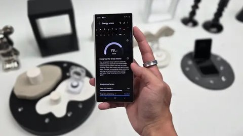 Penampakan Samsung Galaxy Ring yang telah resmi diperkenalkan ke publik. (Liputan6.com/Agustin Setyo Wardani)