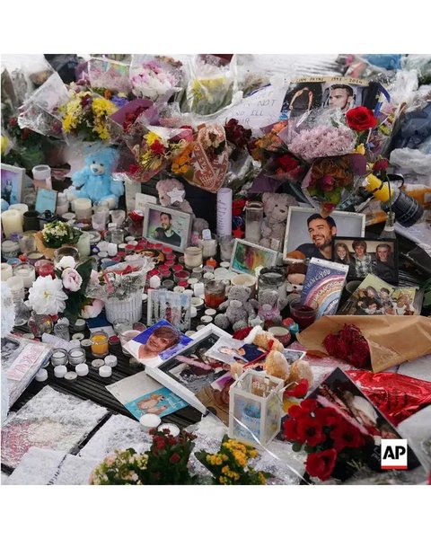 Potret pemakaman Liam Payne, dihadiri anggota One Direction. (sumber: Instagram/apnews)