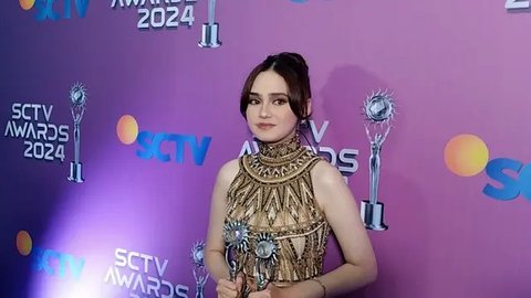 Syifa Hadju dalam SCTV Awards 2024. (M Altaf Jauhar/ Liputan6.com)