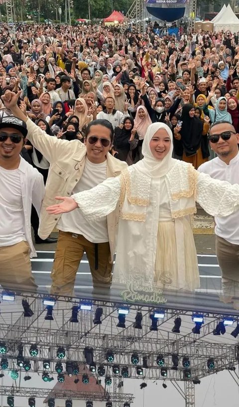 Nissa Sabyan dan Ayus Resmi Menikah (Sumber: Instagram/nissa_sabyan)