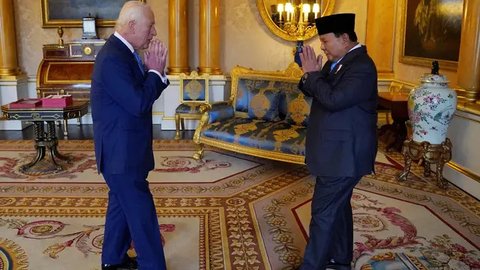 Presiden Prabowo Subianto melakukan pertemuan bilateral dengan Raja Inggris Charles III. (Jonathan Brady/POOL/AFP)