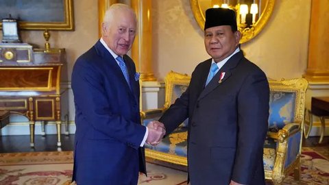 Di Inggris, Presiden Prabowo Subianto dijadwalkan mengadakan sejumlah pertemuan, termasuk bertemu Raja Charles III. (Jonathan Brady/POOL/AFP)