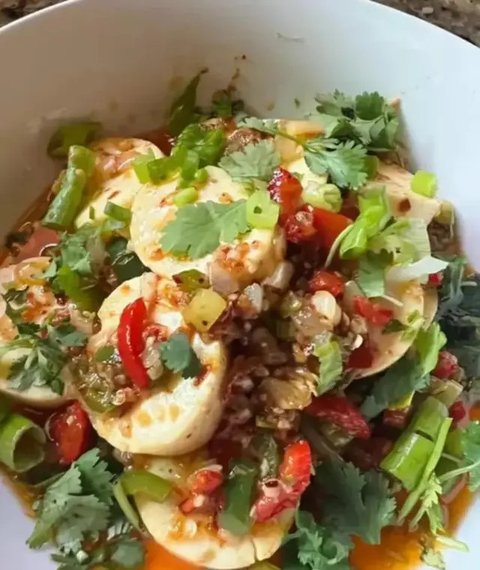 Hanya dengan 3 Bahan, Ini Cara Mudah Bikin Tahu Sutra (TikTok/@ameliasmsd)