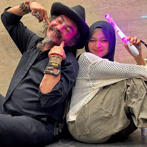 Profil dan Potret Cantik Kesya Tamara Anak Limbad yang Curi Perhatian Nonton Konser JKT48