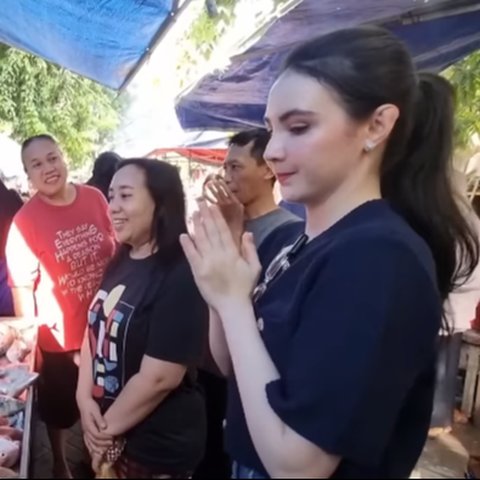 arumi belanja di pasar