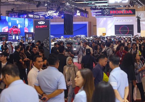 FOTO: GAIKINDO Jakarta Auto Week 2024 Jadi Ajang Dongkrak Penjualan di Tengah Lesunya Industri Otomotif