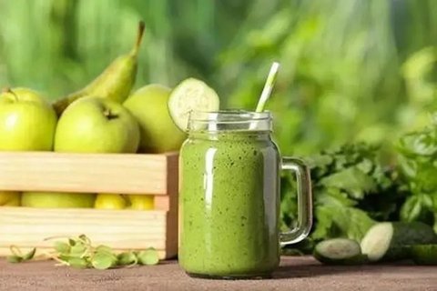 Jus Timun (Credit; Freepik/jcomp)