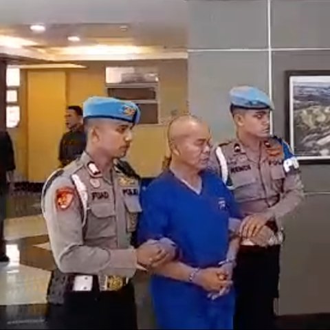 Dikawal Ketat Tangan Diborgol, Ini Penampakan Kabagops Polres Solok yang Tembak Mati Temannya di Kantor Polisi