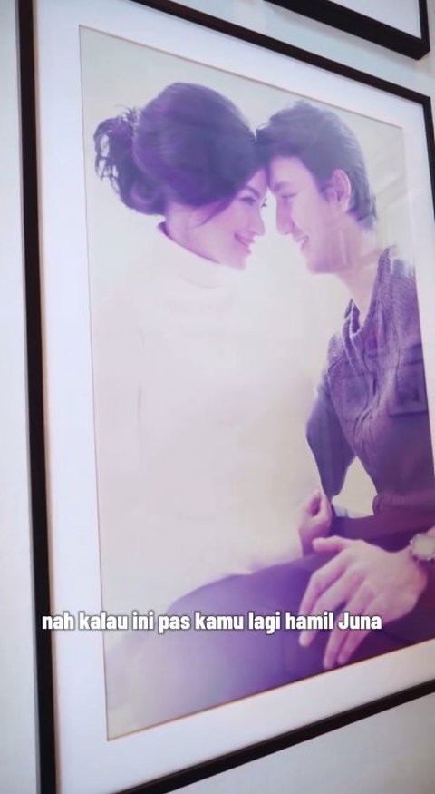 15 Tahun Pernikahan, Ini 7 Potret Kebersamaan Titi Kamal dan Christian Sugiono yang Romantis Terus - bak Masih Pacaran