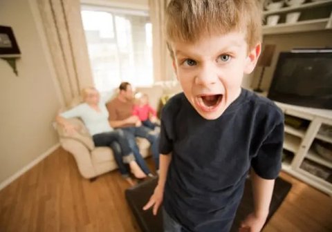 Tantrum. (foto: Pinterest/Parents).