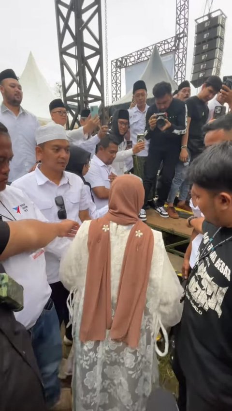 Momen Nissa Sabyan Manggung Usai Dikabarkan Telah Menikah dengan Ayus