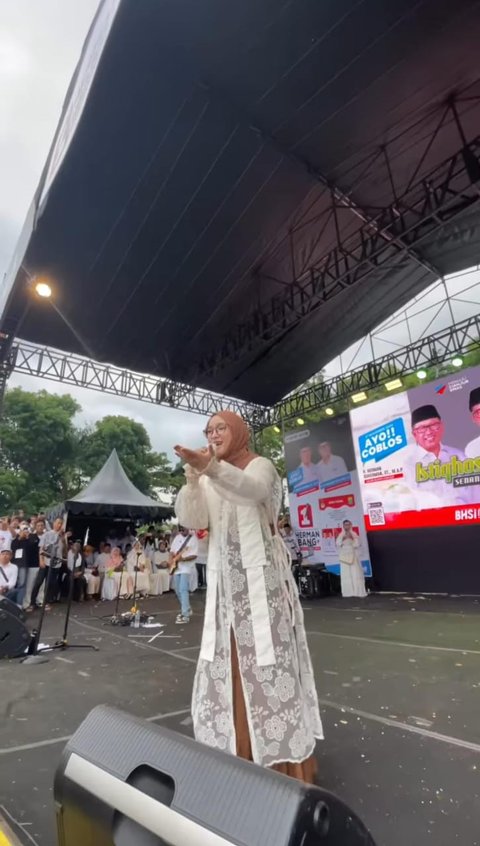Momen Nissa Sabyan Manggung Usai Dikabarkan Telah Menikah dengan Ayus