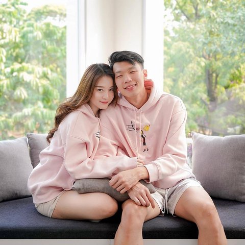 7 Potret Mesra Nita Vior dengan Vincent Kosasih Jelang Pernikahan yang Romantis