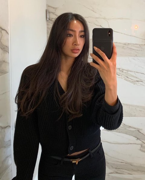 Potret Moon Gabi, Model Eksotis yang 'Tabrak' Standar Kecantikan Korea