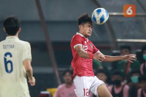 Pemain muda Persebaya Surabaya, Alfan Suaib. (Bola.com/Aditya Wany)