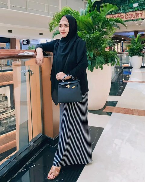 Fakta Mengejutkan Dibalik Pernikahan Zeda Salim dan Mantan Suaminya yang Diduga Alami KDRT