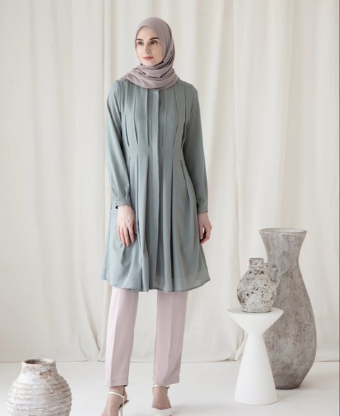6 Inspirasi Baju Tunik Lebaran 2025 yang Wajib Kamu Coba! Tampil Anggun dan Modis dengan Pilihan Terbaik