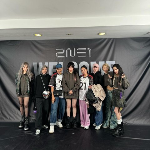 Usai Konser 2NE1 Day 1, Sandara Park Sempatkan Waktu Santap Nasib Goreng Gila