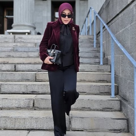 Dipuji Makin Kurus, Potret Syahrini Kini Sudah Jadi Ibu - Penampilan Selalu Stunning dengan Tas Hermes