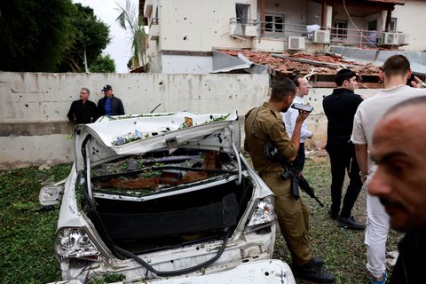 FOTO: Potret Kehancuran di Ibu Kota Israel Usai Serangan Rudal Hizbullah, Jutaan Warga Kalang Kabut Berlindung di Bunker