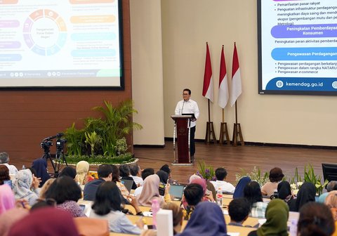 Kuliah Umum di UGM, Menteri Perdagangan Ajak Generasi Muda Dorong Diversifikasi Ekonomi