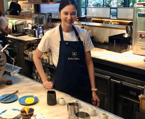 Sesi talkshow bersama Laura Basuki Bawa Semangat Baru ke Djournal Coffee, Siap Bikin Pengalaman Ngopi Makin Berbeda di Jakarta pada kamis, 21 November 2024 (dok Liputan6.com/Maheza Nurmiagita