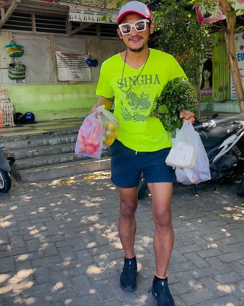 Dulu Pelawak Populer, Isa Bajaj Kini Pulang Kampung dan Rintis Usaha Warung Makan