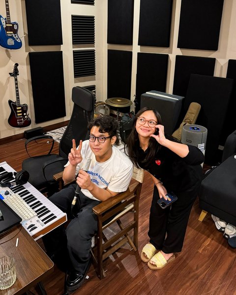 Ardhito Pramono dan Amel Carla Ungkap Sisi Lain Jakarta yang Lebih Romantis Lewat Lagu Baru