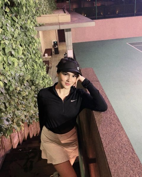 7 Potret Davina Karamoy Bergaya Tomboy, Aura Cantiknya Tak Terbendung