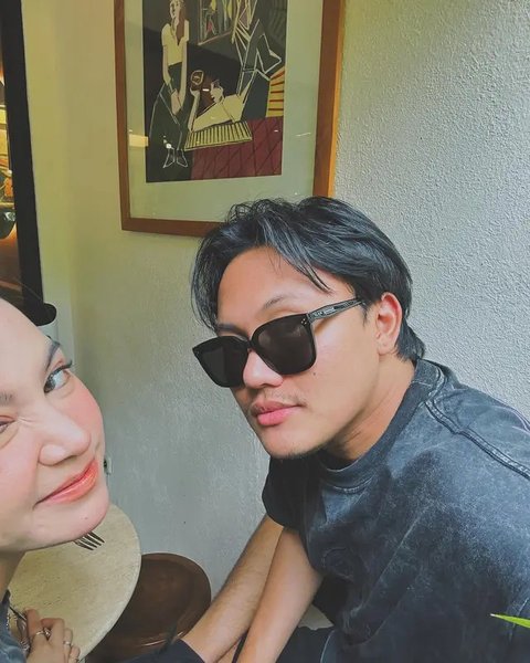 Rizky Febian dan Mahalini. (sumber: Instagram/rizkyfbian)