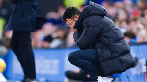Mereka pun mampu unggul lebih dulu berkat gol Marcus Rashford pada menit ke-2. Sayangnya, gawang Manchester United yang dikawal Andre Onana kebobolan pada menit ke-43. Umpan dari Wes Burns ma