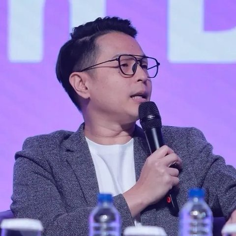 Kabar Cinta Tak Seindah Drama Korea film termahal rumah produksi Imajinari dibenarkan Ernest Prakasa. Film ini dibintangi Jerome Kurnia dan Lutesha. (Foto: Dok. Instagram @ernestprakasa)