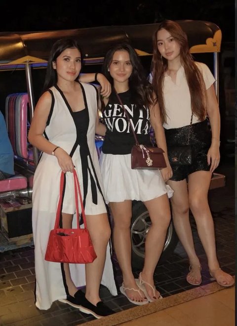 Gaya Marsha Aruan Liburan di Thailand. [@aruanmarsha]