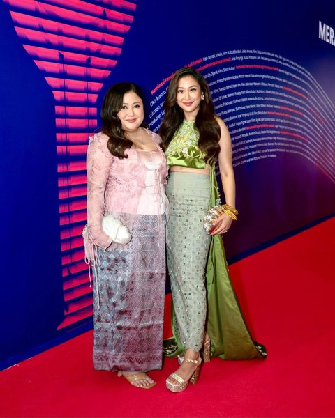 Potret Kebersamaan Sherina dan Virania Munaf yang Sering Dibilang Bak Saudara Kembar