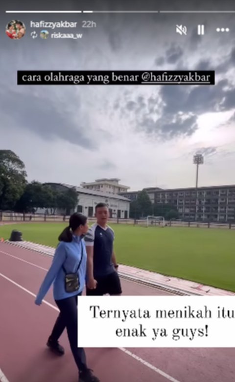 Mesranya Pengantin Baru Iptu Hafiz Akbar dan Angela Olahraga Bareng