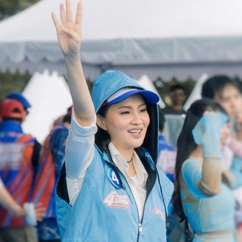 Gantikan Suami hingga Unggul Versi Quick Count